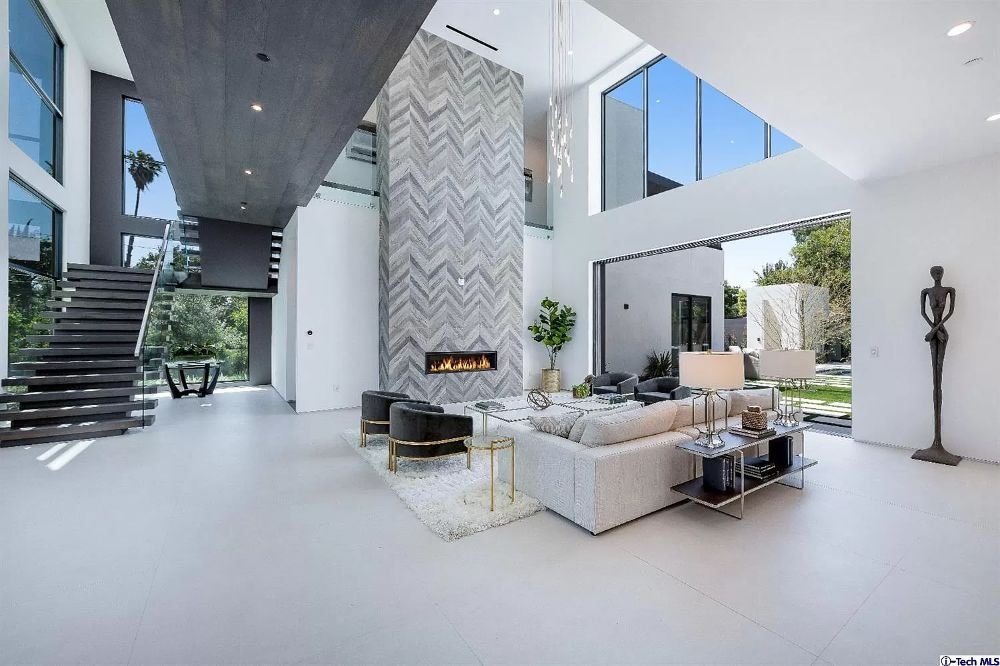 Vietnam's coastal resorts