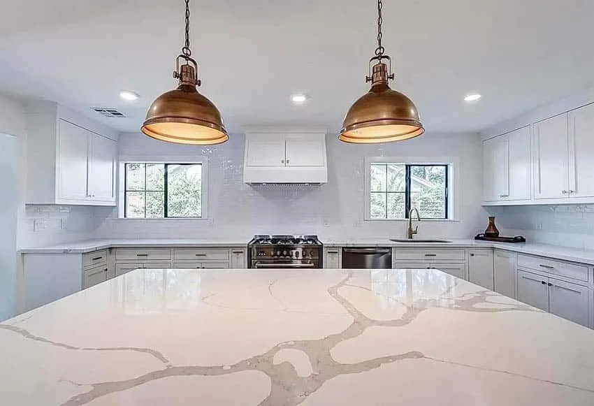 How to Find the Best Calacatta Gold Quartz for Your Kitchen Remodel