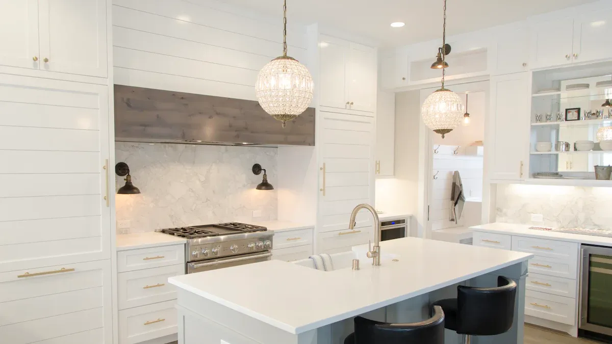 6 Trending Kitchen Cabinet Colors for a Modern Home